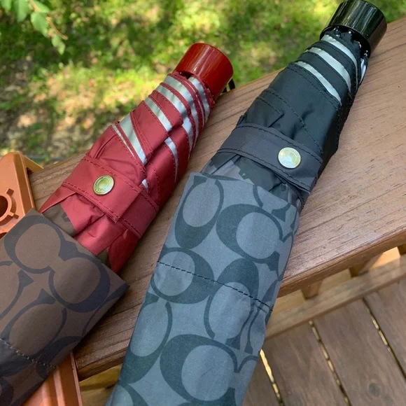 Authentic COACH mini UV Protection retractable nylon umbrella w sleeve - Picture 7 of 7